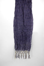 Load image into Gallery viewer, Men's Silk Crush Dupatta - Stole Chunni For Sherwani - Non Stretch size 26 x 250 cm - Stretched size 44 x 250 cm