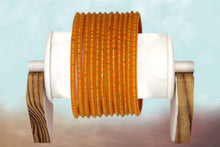 Load image into Gallery viewer, Indian Glass Bangles Set Dot Pattern Bollywood Style Wedding Favour