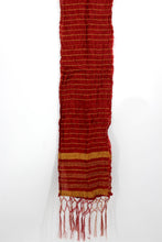 Load image into Gallery viewer, Men's Silk Crush Dupatta - Stole Chunni For Sherwani - Non Stretch size 26 x 250 cm - Stretched size 44 x 250 cm