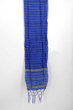 Load image into Gallery viewer, Men's Silk Crush Dupatta - Stole Chunni For Sherwani - Non Stretch size 26 x 250 cm - Stretched size 44 x 250 cm