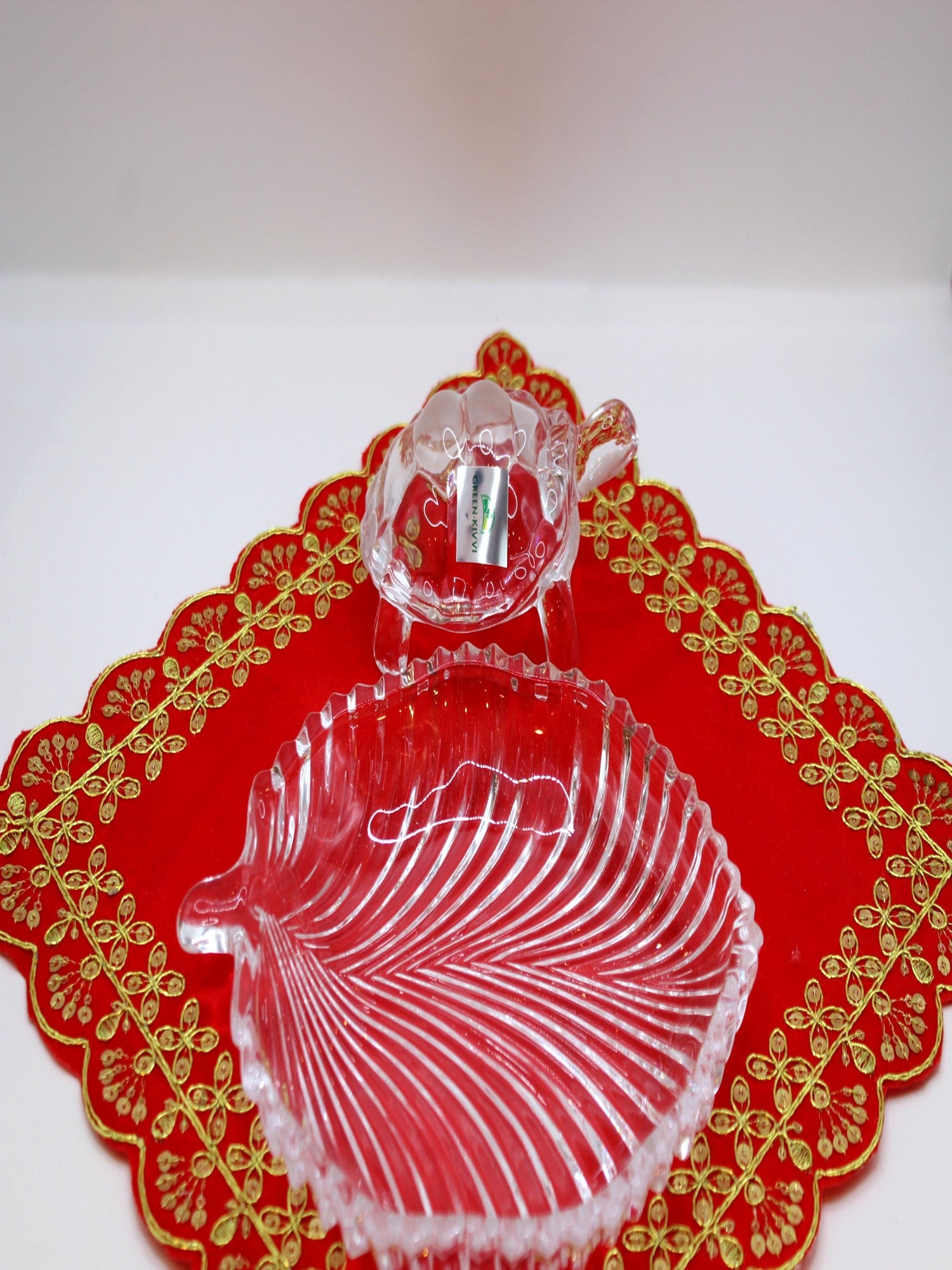 Glass Turtle & Plate Set for Vastu – Leaf Dish