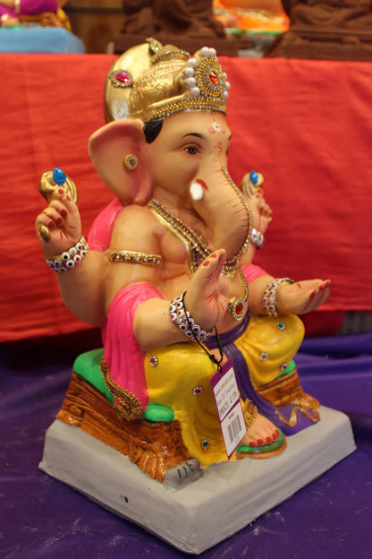 Eco-Friendly Ganesh Visarjan idol, Jewellery Style Pink Khes & Yellow Dhoti, close-up