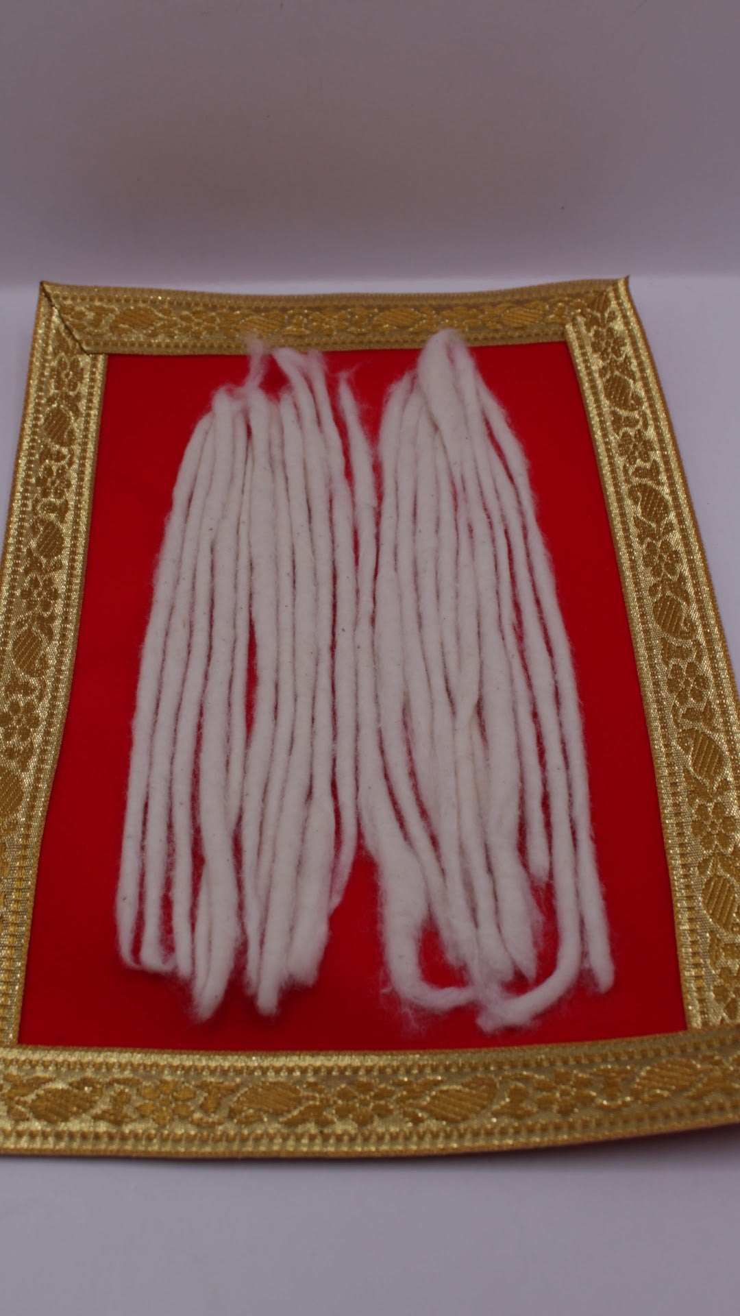 Extra long cotton wicks, close-up