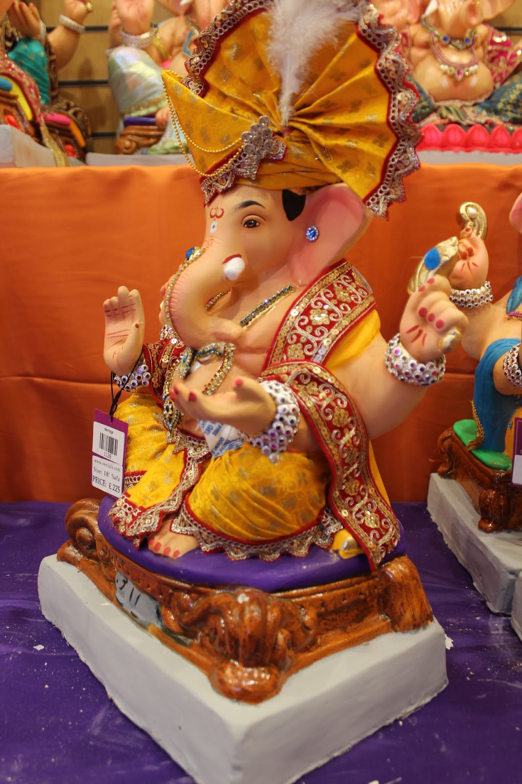 Eco-Friendly Ganesh Visarjan idol, Full Safa Set Golden Mustard & Maroon, side view