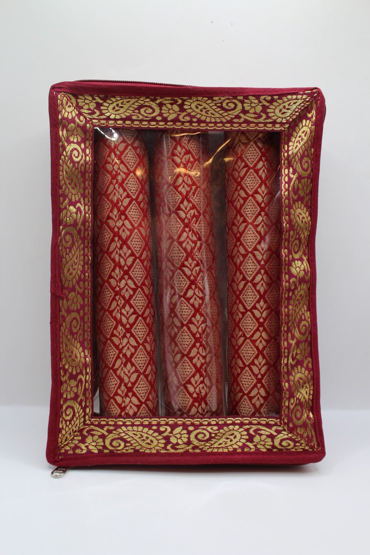 Maroon bangle box with 3 rolls – closed