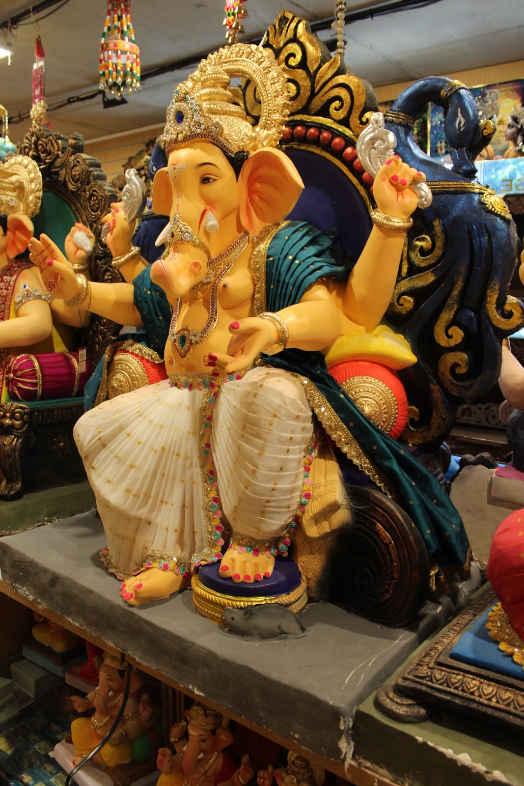 POP Ganesh Visarjan Idol – Ivory & Teal with Blue Peacock Throne, ~4.5ft