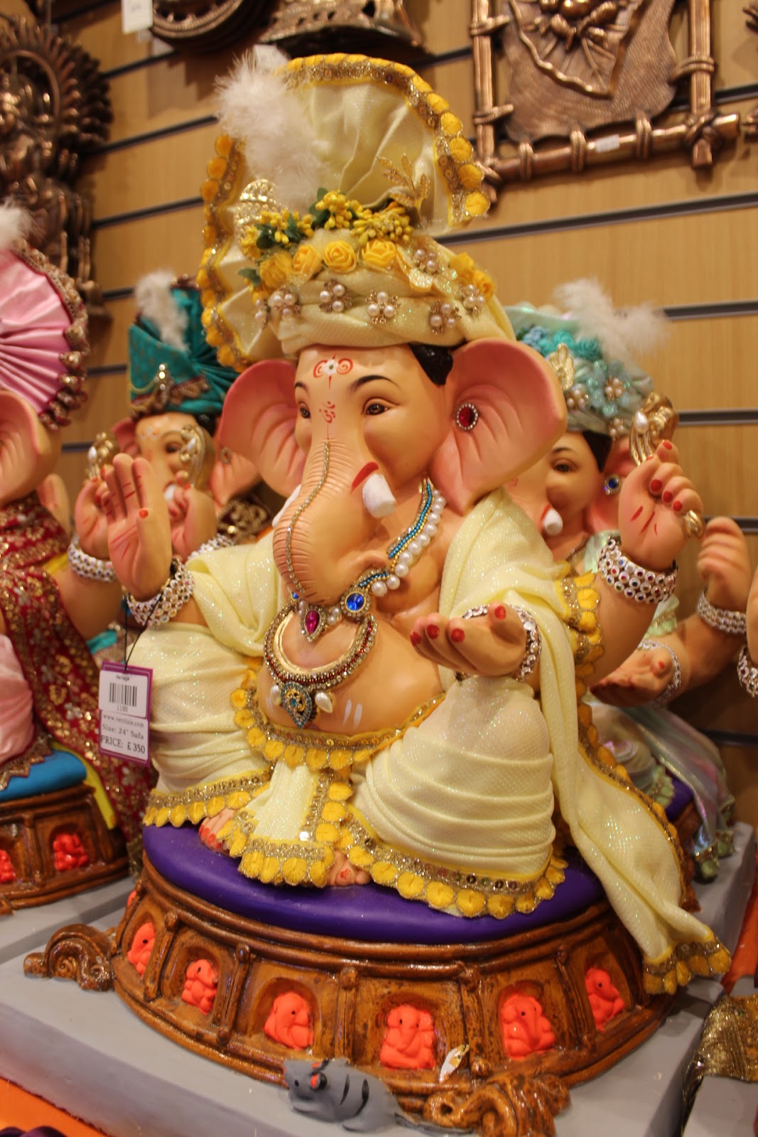 Eco-Friendly Ganesh Visarjan idol, Pale Yellow Sparkle, side view