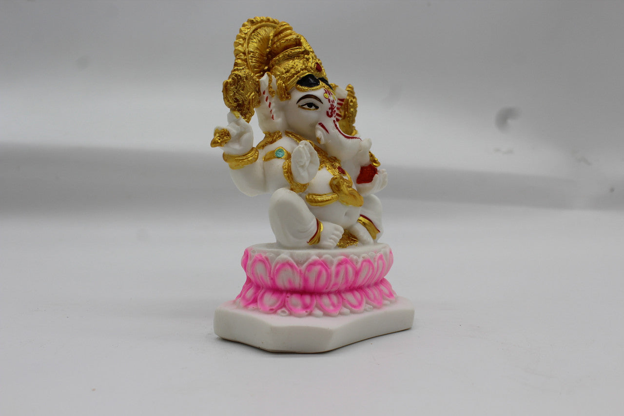 Ganesh resin/fibre statue, 1001