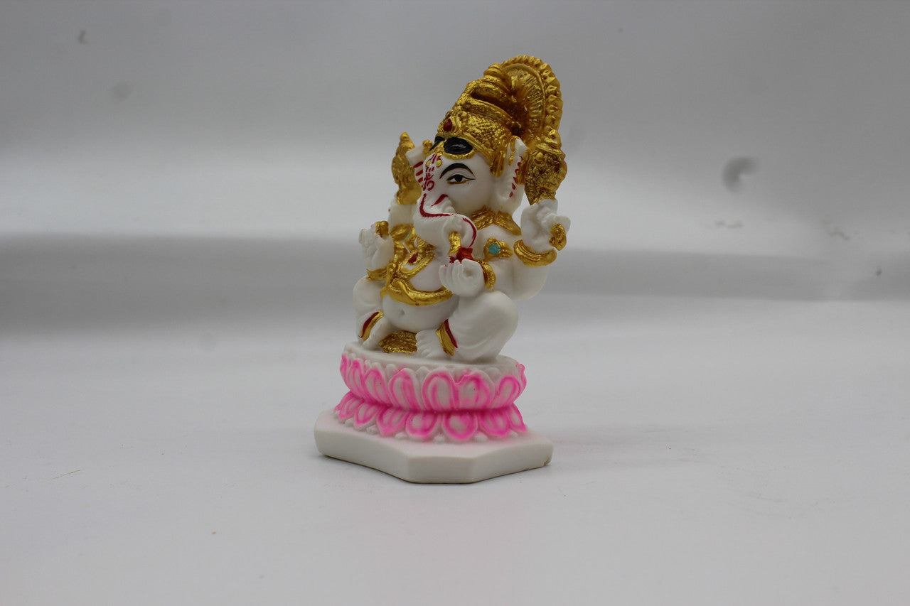 Ganesh resin/fibre statue, 1001