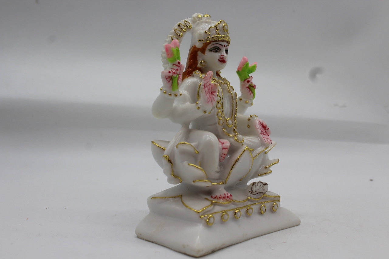 Laxmi marble statue, 1033