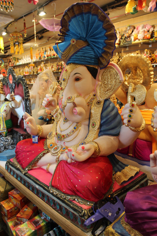 POP Ganesh Visarjan idol, Blue Pagdi and Red Sequin variant, side view