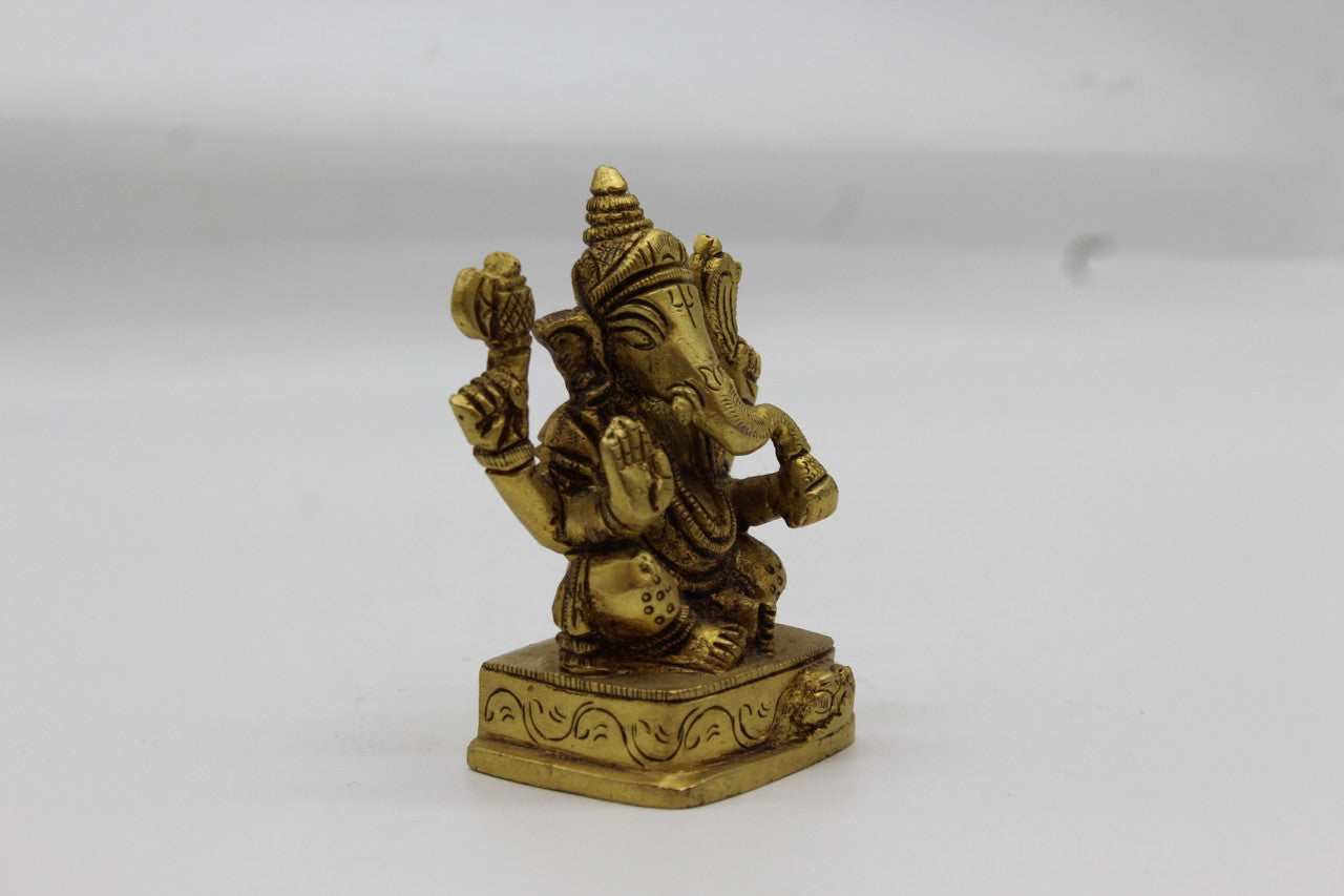 Ganesh brass statue, 1011