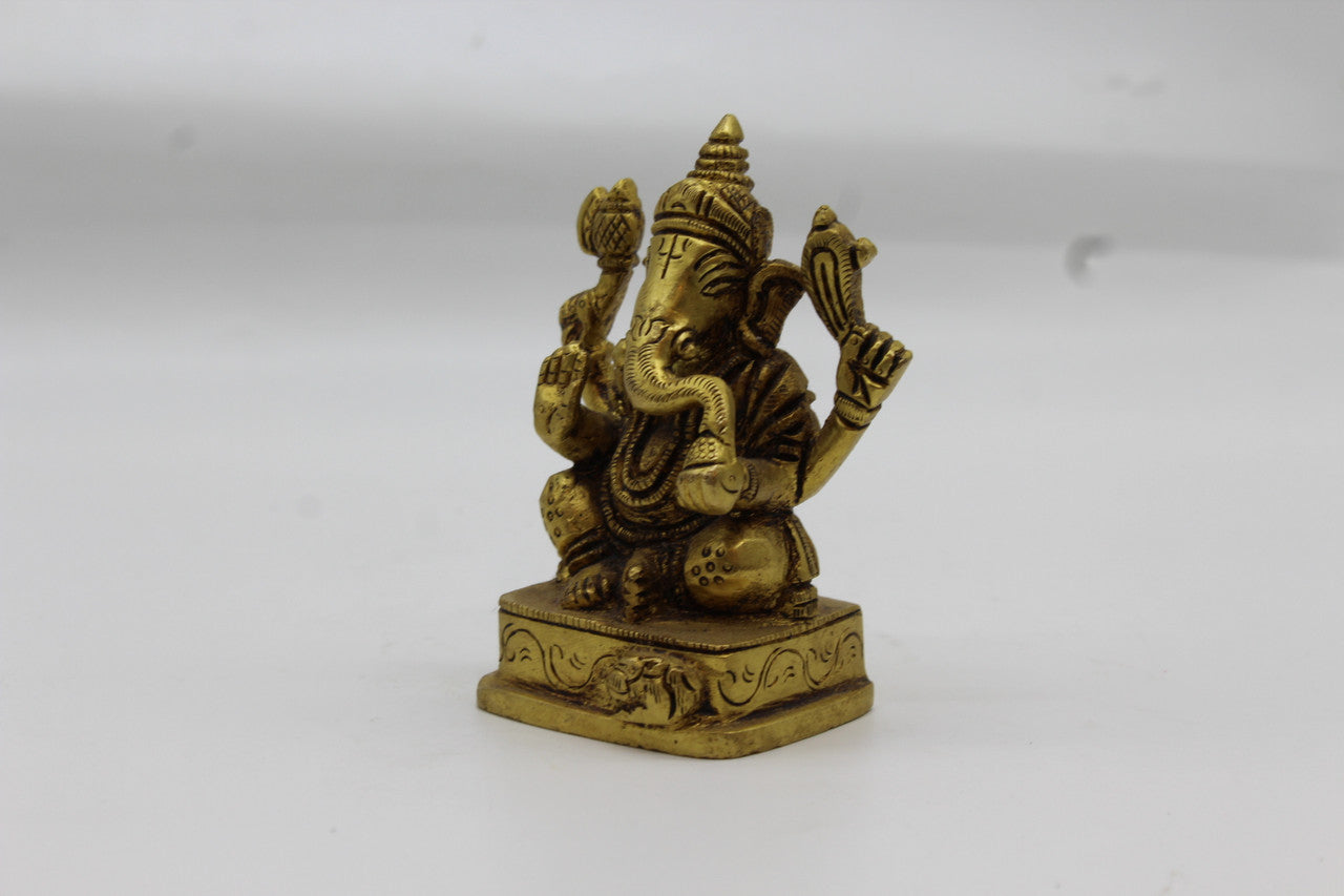 Ganesh brass statue, 1011