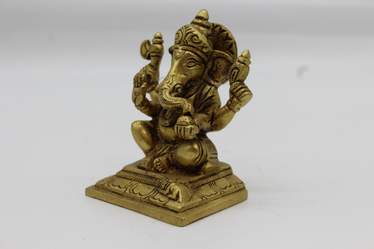Ganesh brass statue, 1012