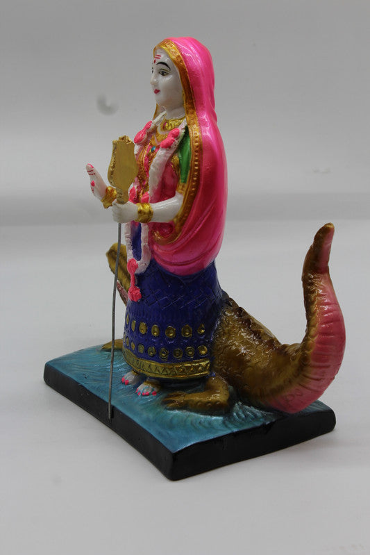 Khodiyar Maa statue, 1047