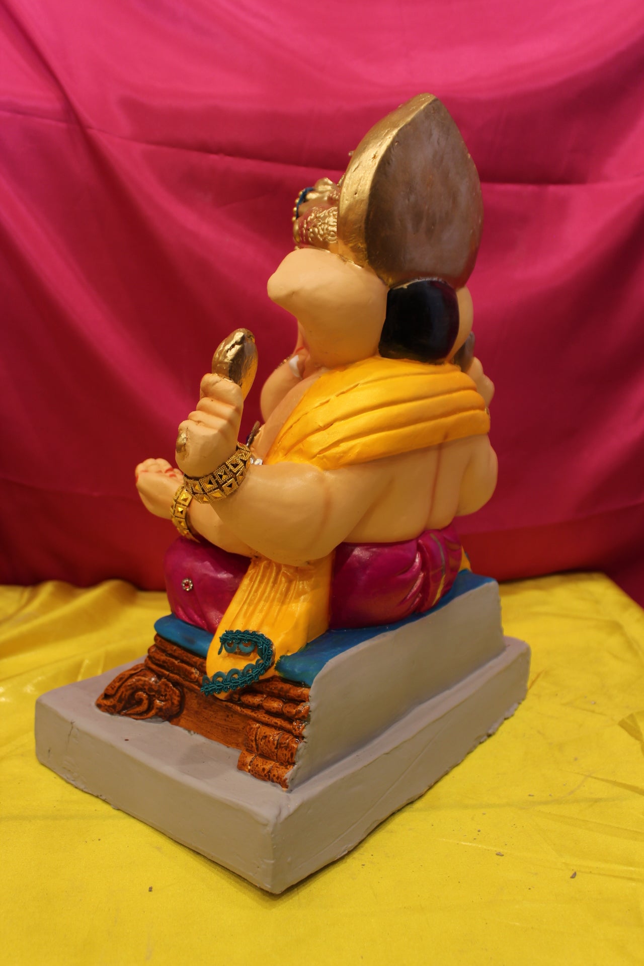 Eco-Friendly Ganesh Visarjan Idol – Jewellery Style, Magenta Dhoti & Yellow Khes, ~18 inch