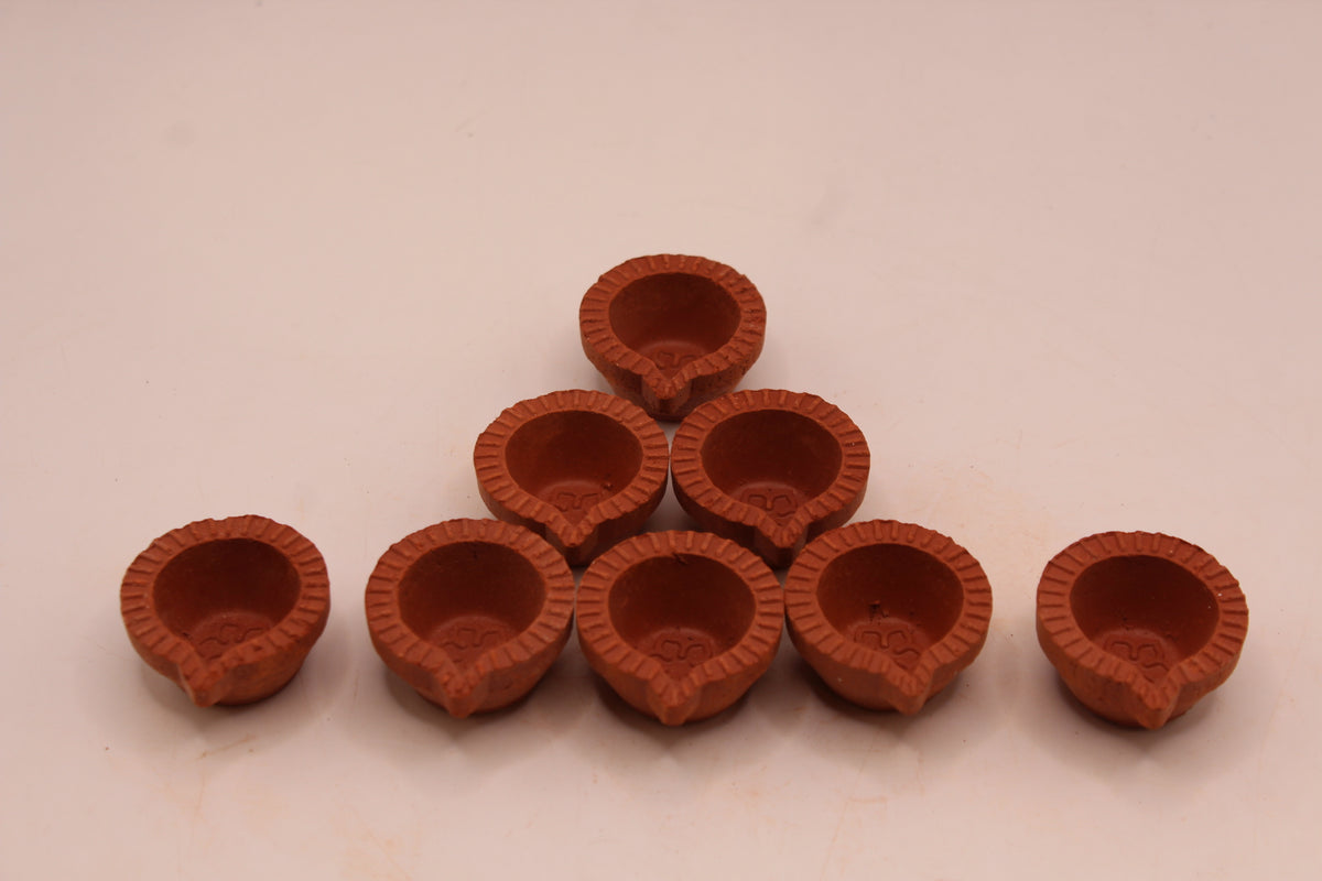 Extra Small clay diya, angle