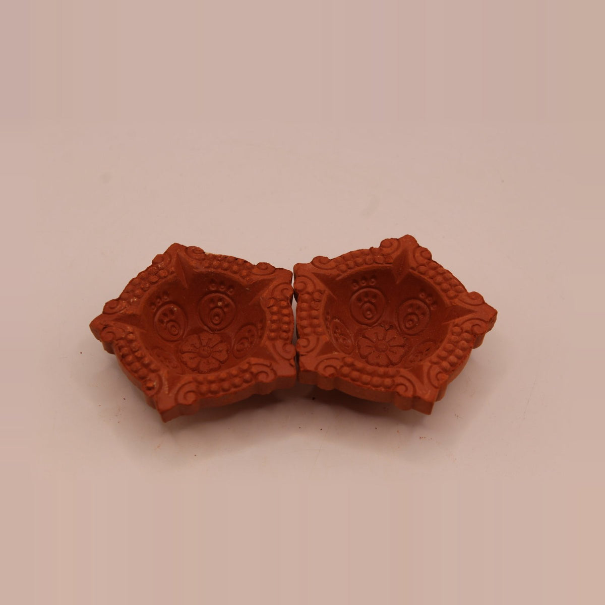 Five face star clay diya, pack of 2