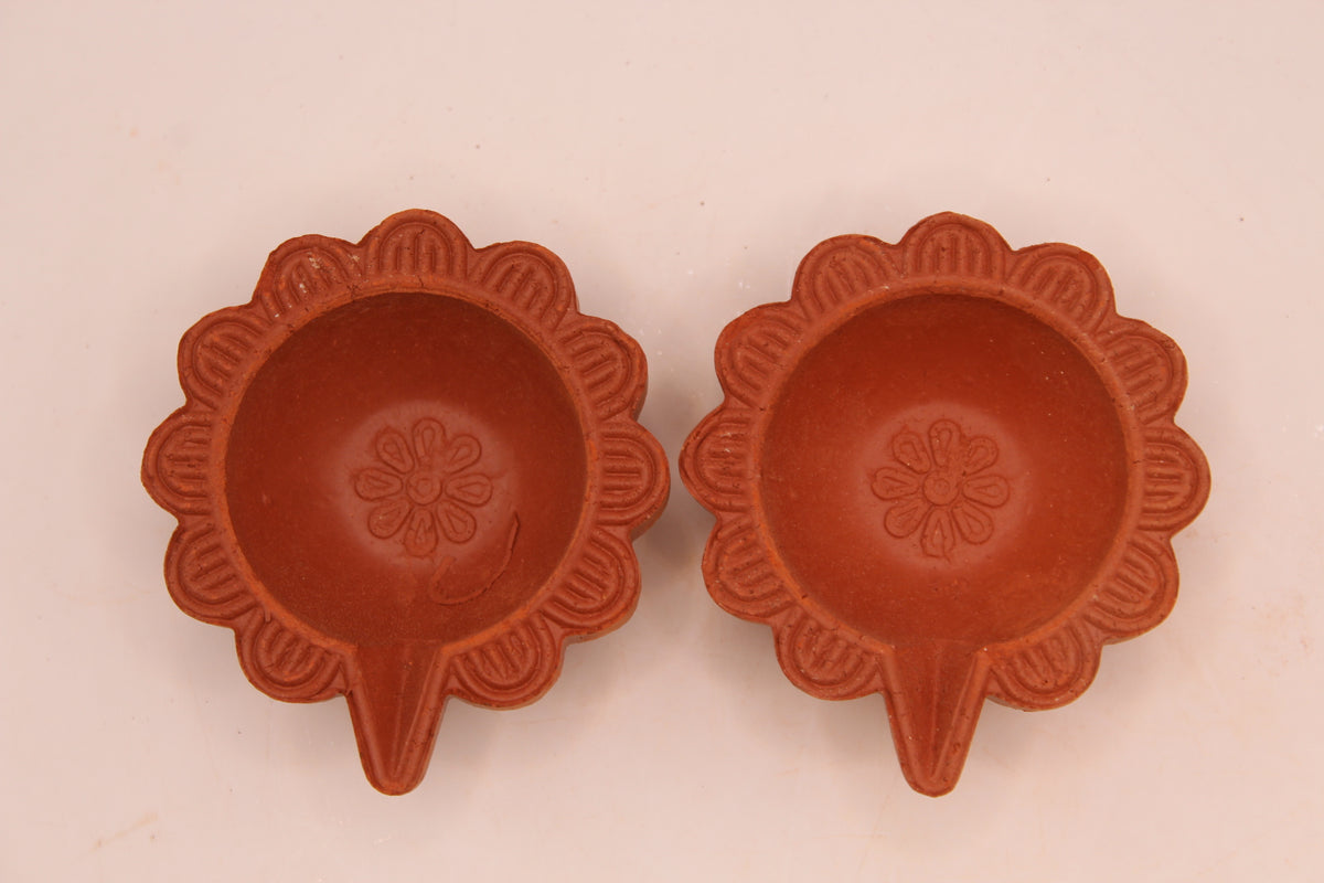 One Face Scalloped Edge clay diya, above