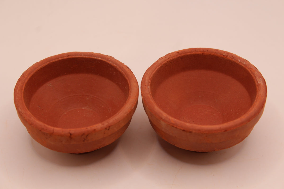 Plain Round Bowl clay diya, front