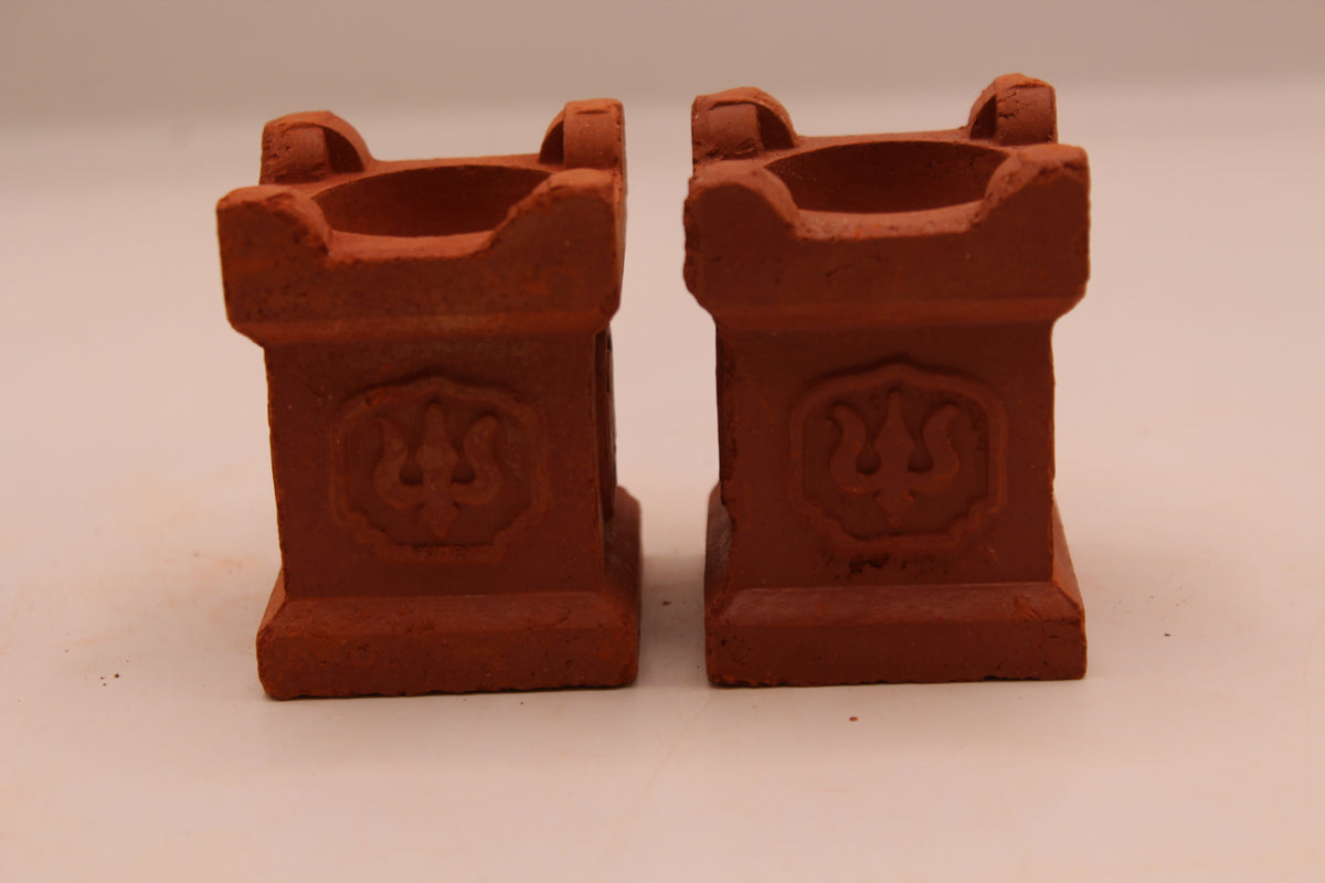 Tulsi Kyara Style clay diya, back