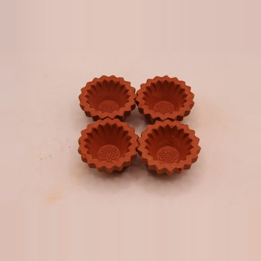 Zigzag edge clay diya, pack of 4