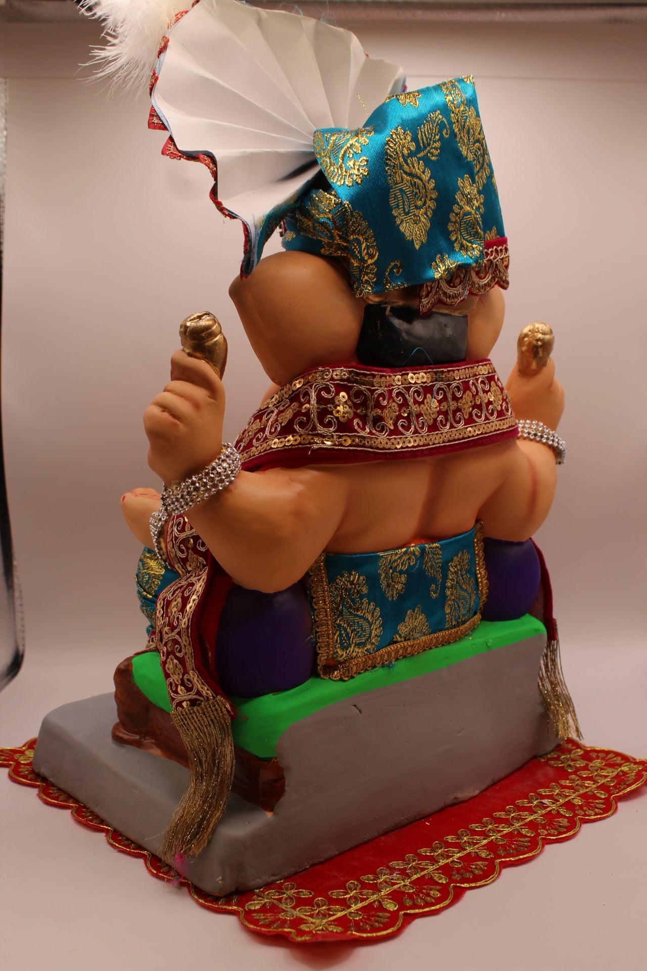 Eco-Friendly Ganesh Visarjan idol, Full Safa Set Peacock Teal & Maroon, back view