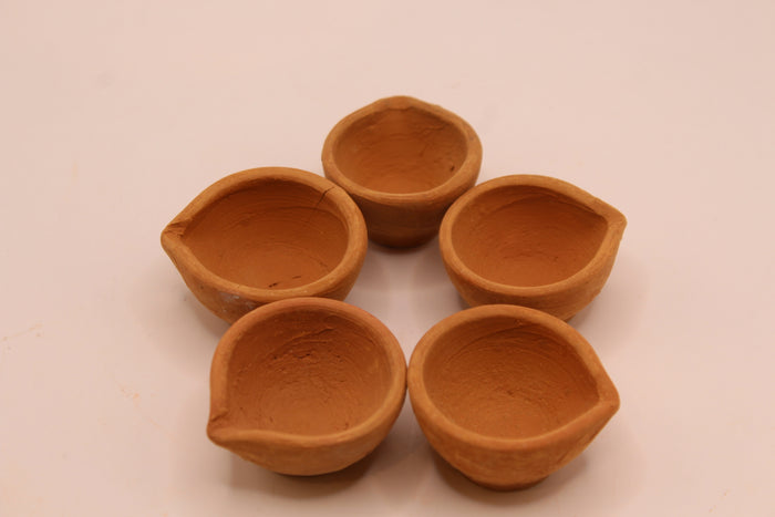 Plain terracotta clay diyas
