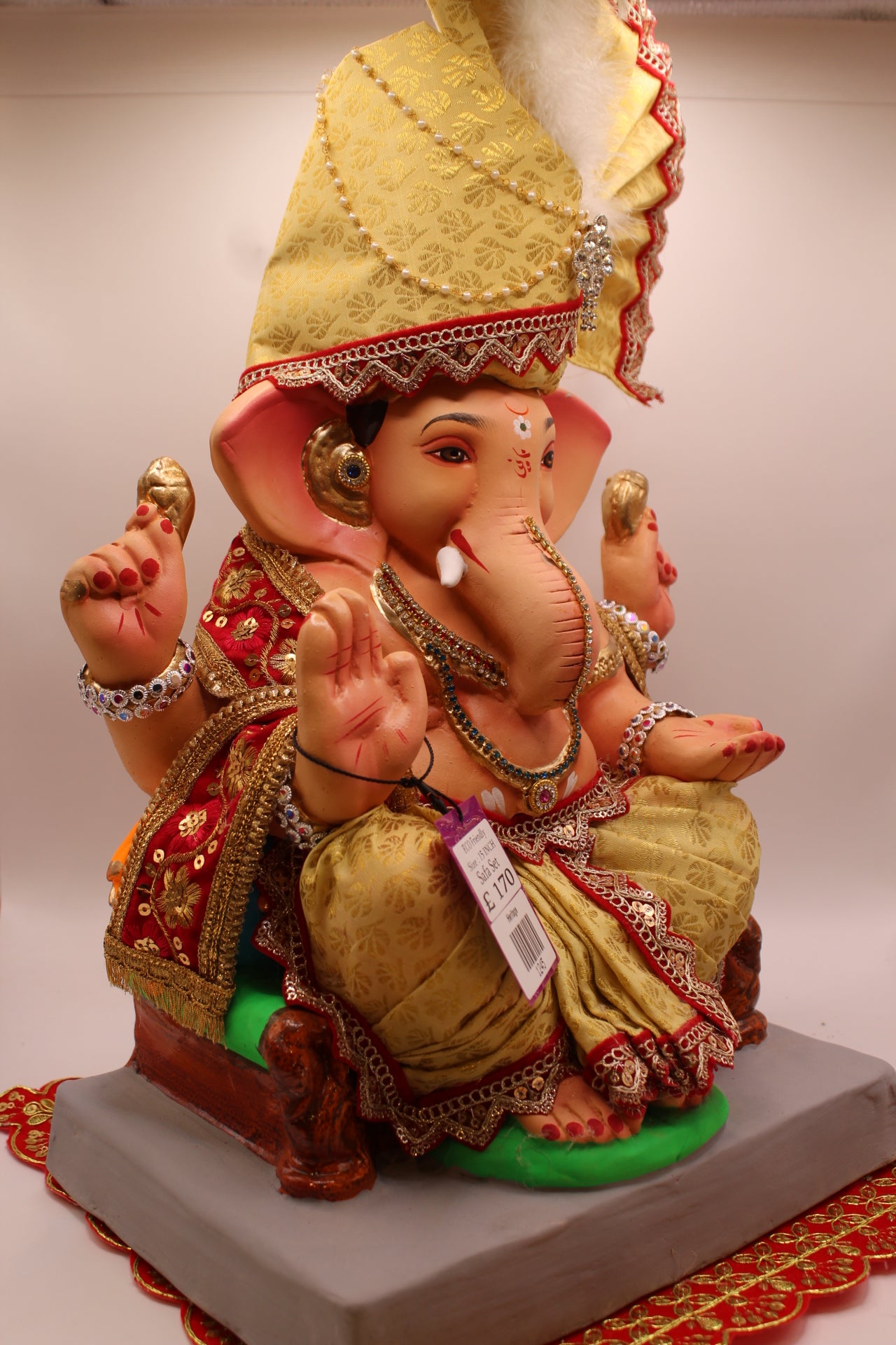 Eco-Friendly Ganesh Visarjan idol, Full Safa Set Cream Brocade & Red Velvet, side view