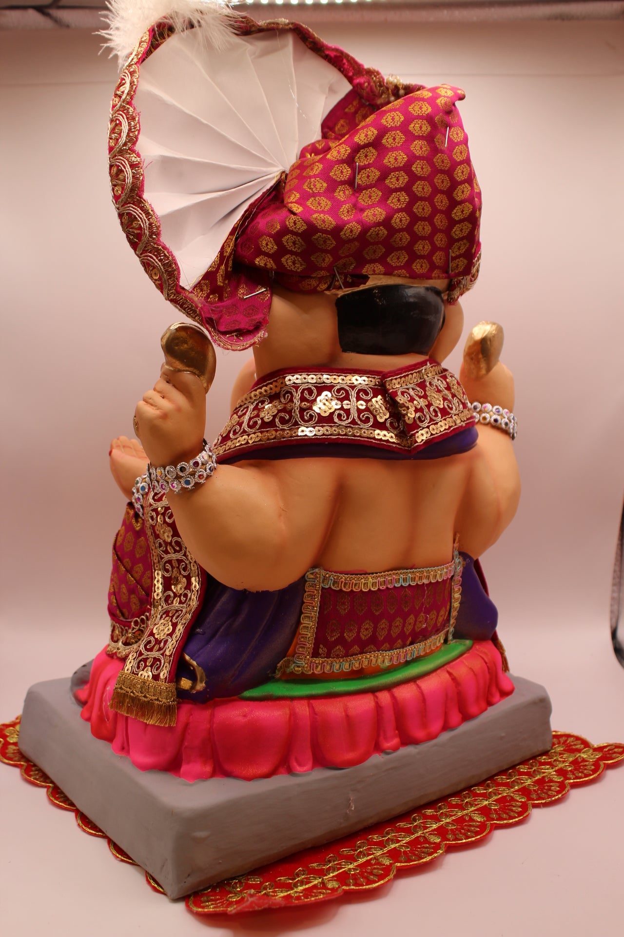 Eco-Friendly Ganesh Visarjan idol, Full Safa Set Rani Pink & Purple, back view