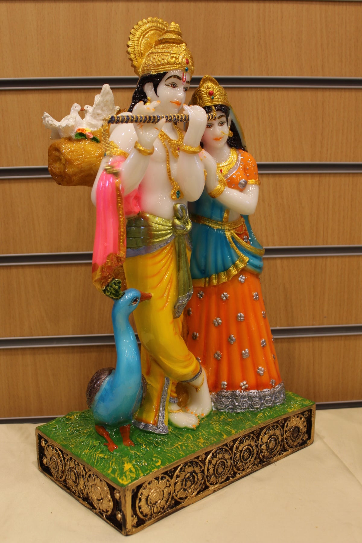 Resin/Fibre Radha Krishna Statue for Home Temple – Under the Tree with Peacock, 17 inch – left side view