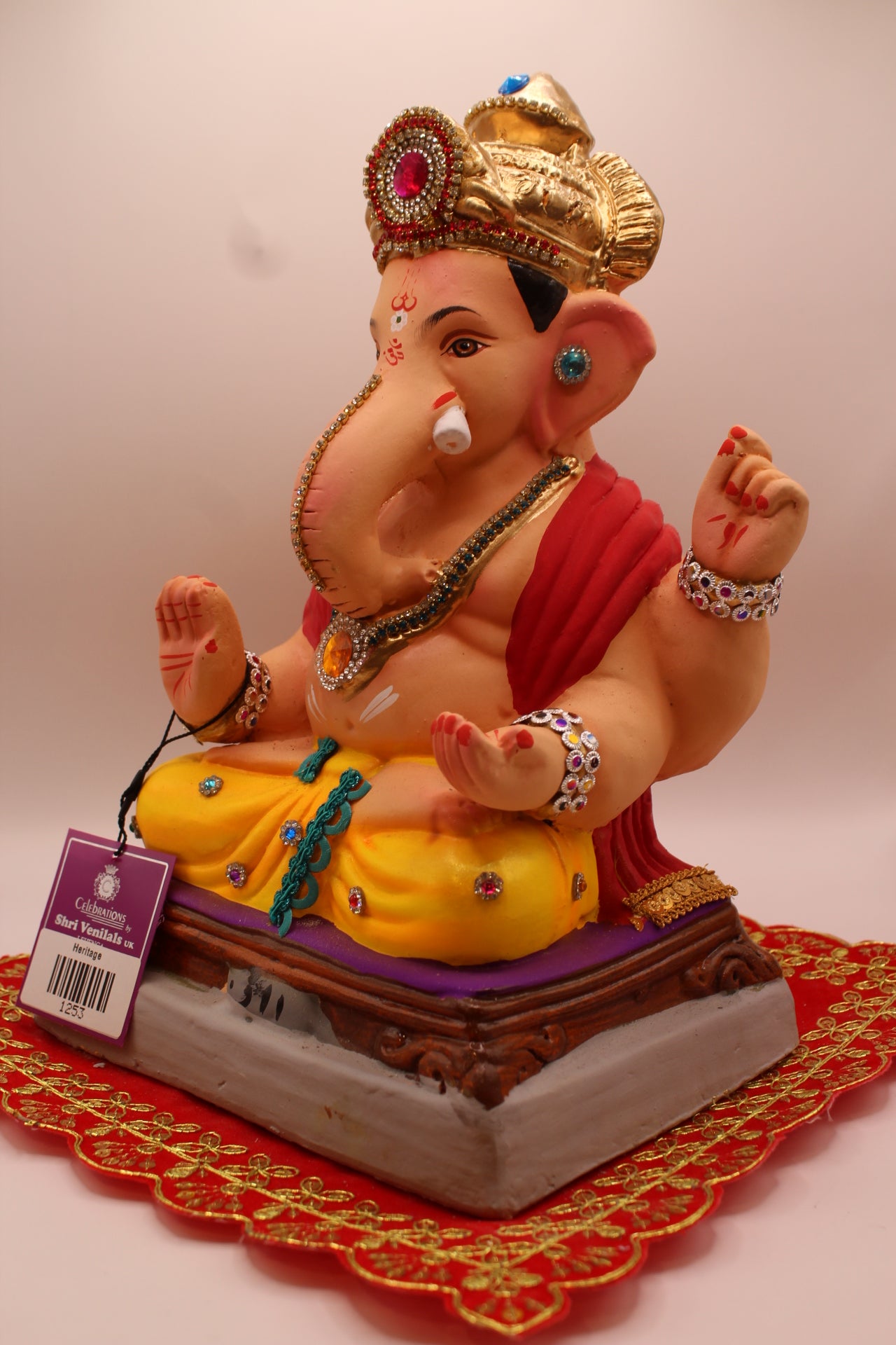 Eco-Friendly Ganesh Visarjan idol, Jewellery Style Red Khes & Yellow Dhoti, close-up