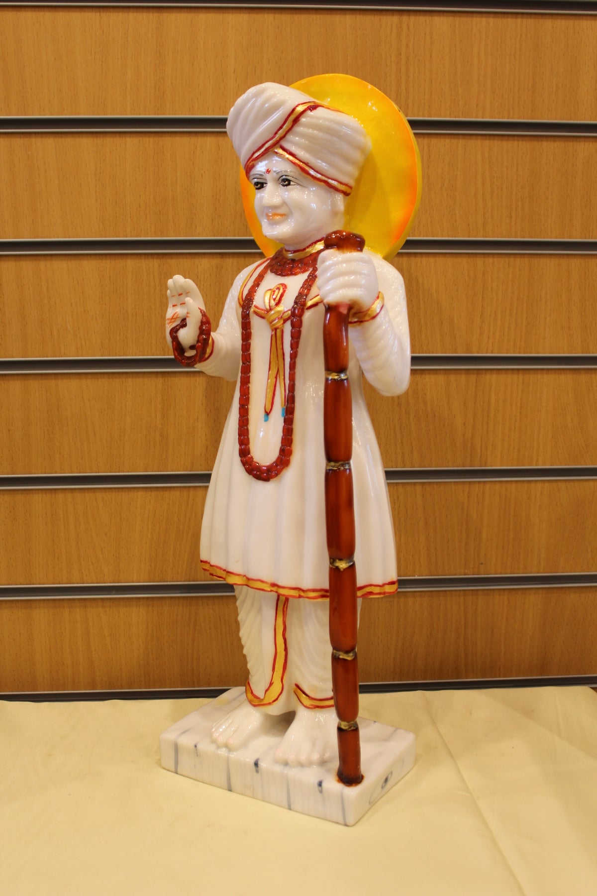 Resin/Fibre Jalaram Bapa Statue for Home Temple – White with Halo, 21 inch – White with Red Mala – right side view