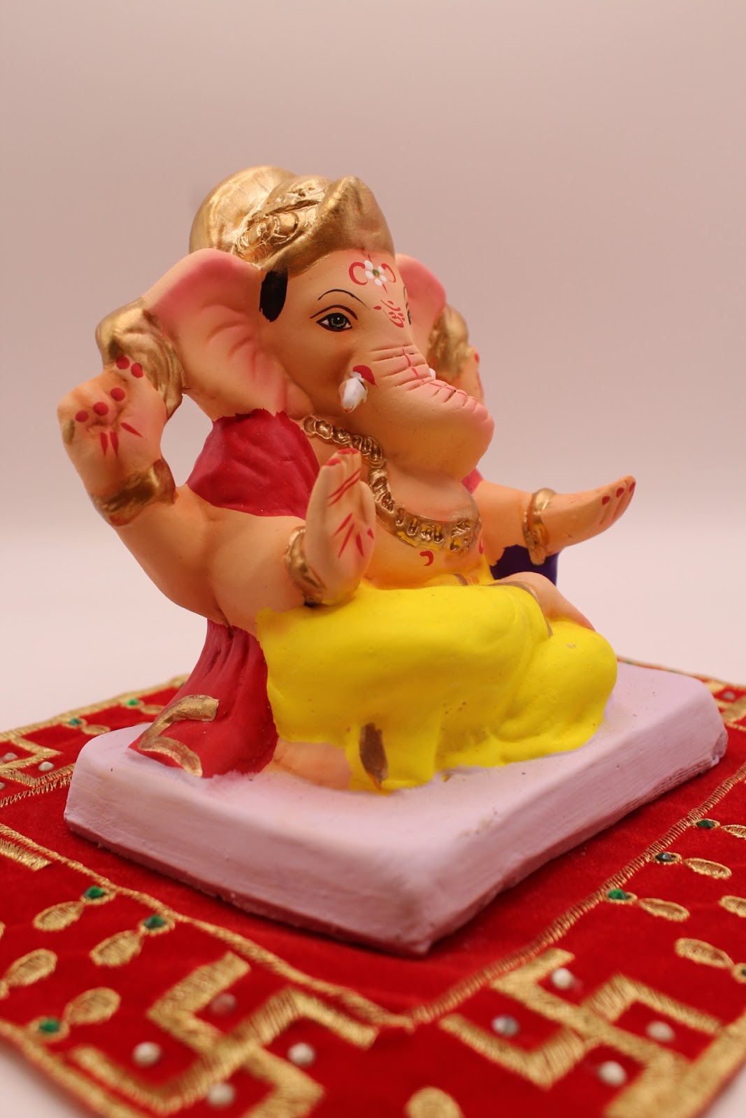 Eco-friendly 6 inch Ganesh idol, side view