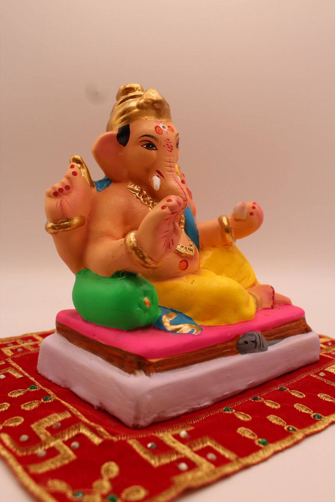 Eco-friendly 6 inch Ganesh idol, side view