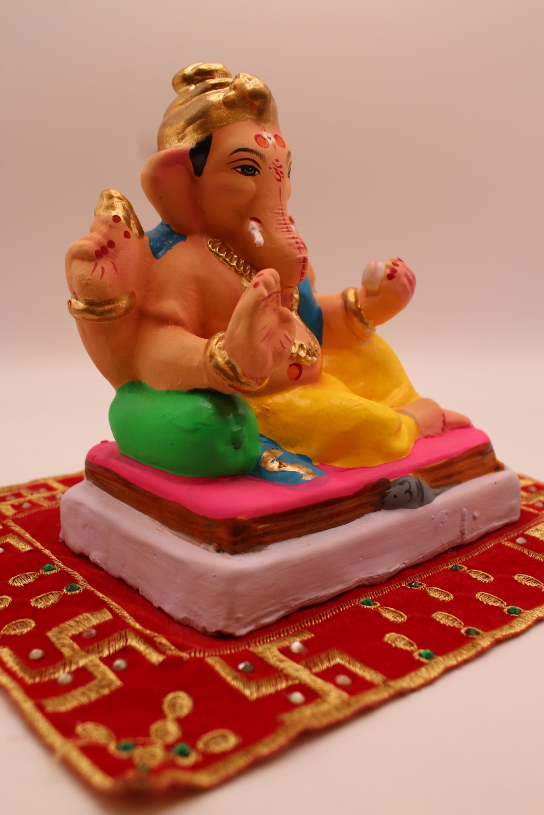 Eco-friendly 6 inch Ganesh idol, side view