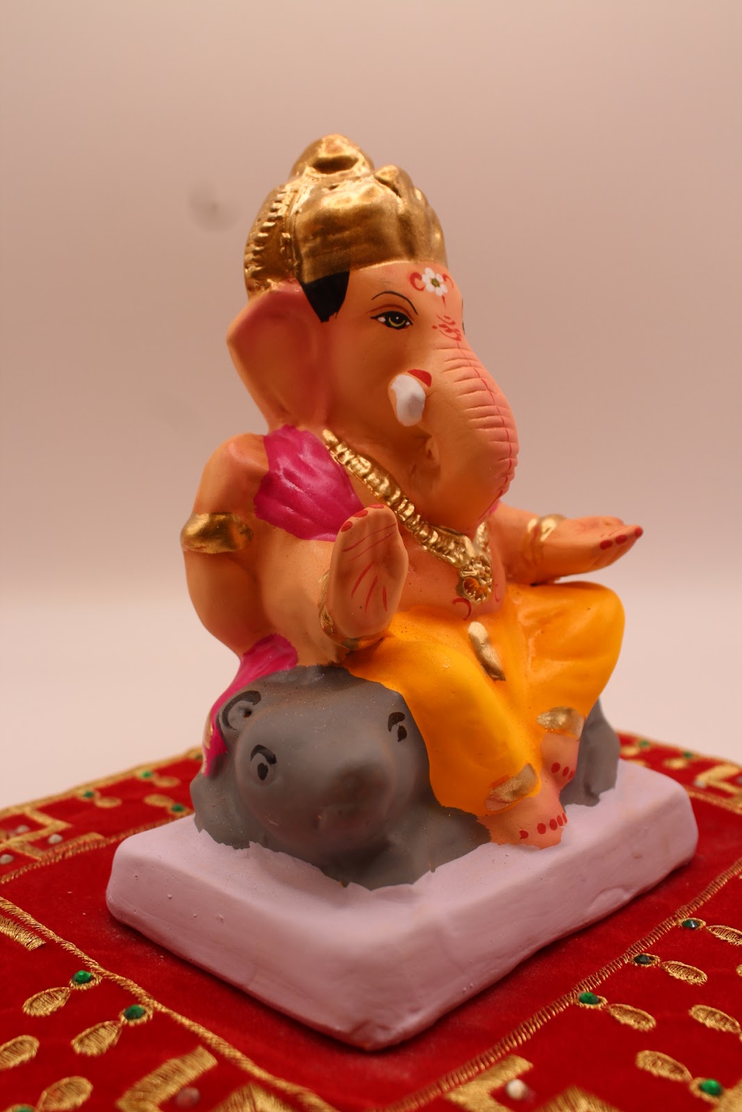 Eco-friendly 6 inch Ganesh idol, side view
