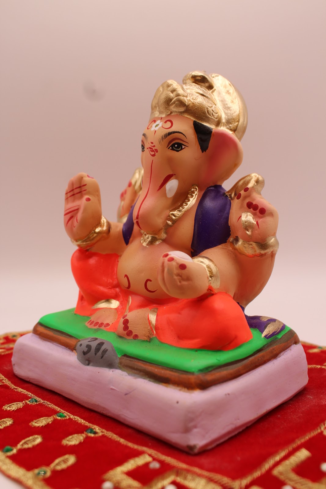 Eco-friendly 6 inch Ganesh idol, opposite side view