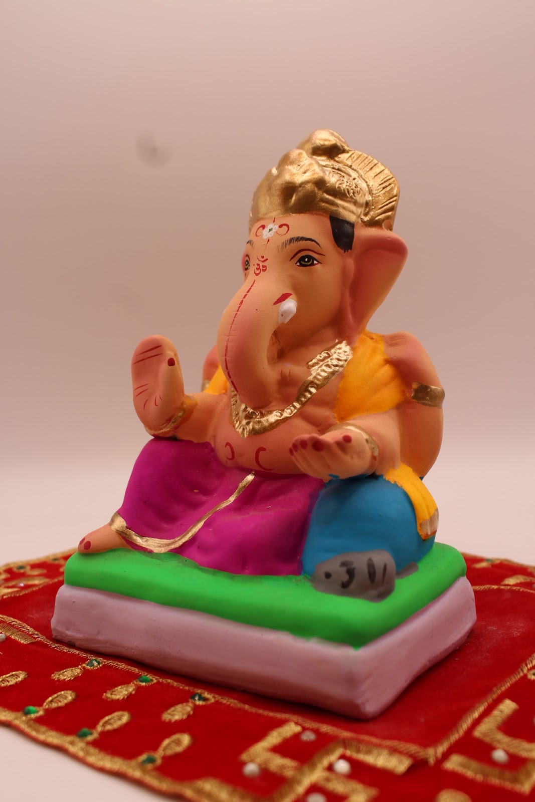 Eco-friendly 6 inch Ganesh idol, opposite side view