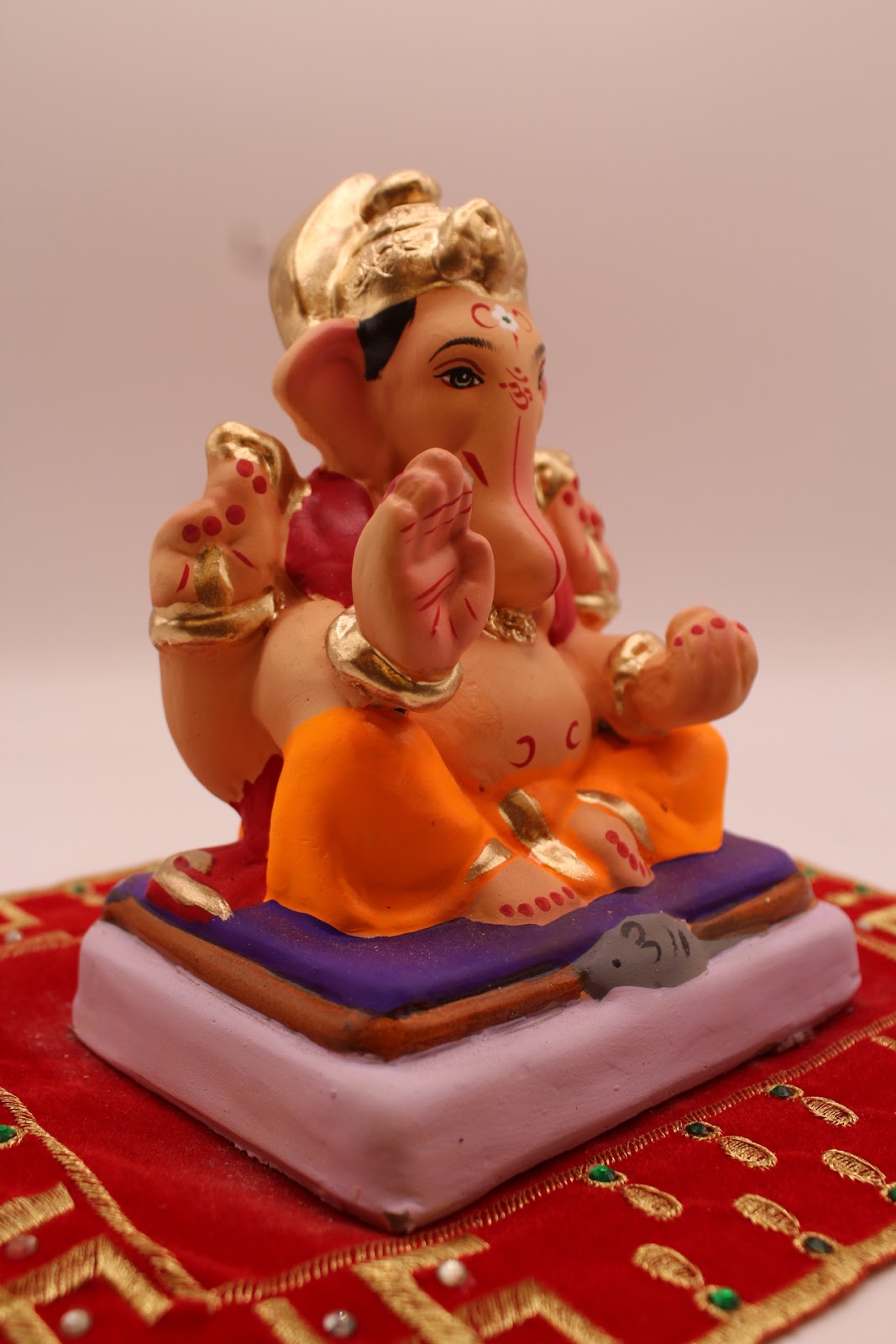 Eco-friendly 6 inch Ganesh idol, side view