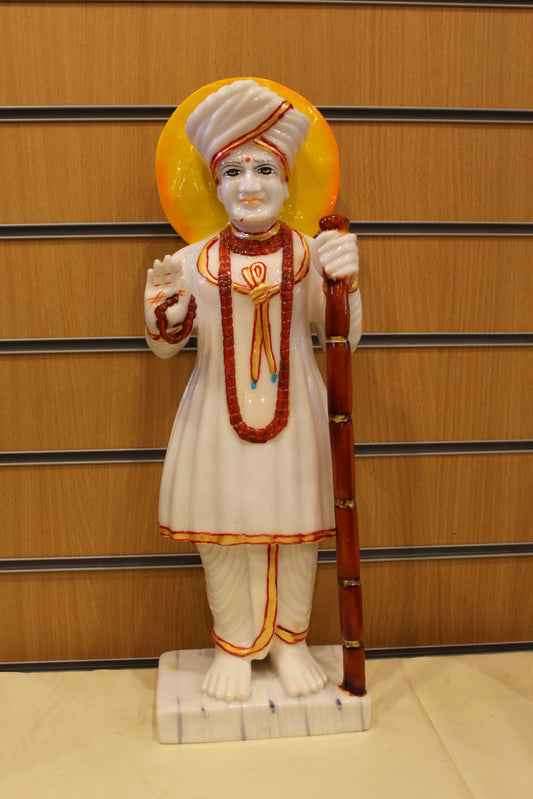 Resin Jalaram Bapa Statue – White with Red Mala, 21 inch – front view