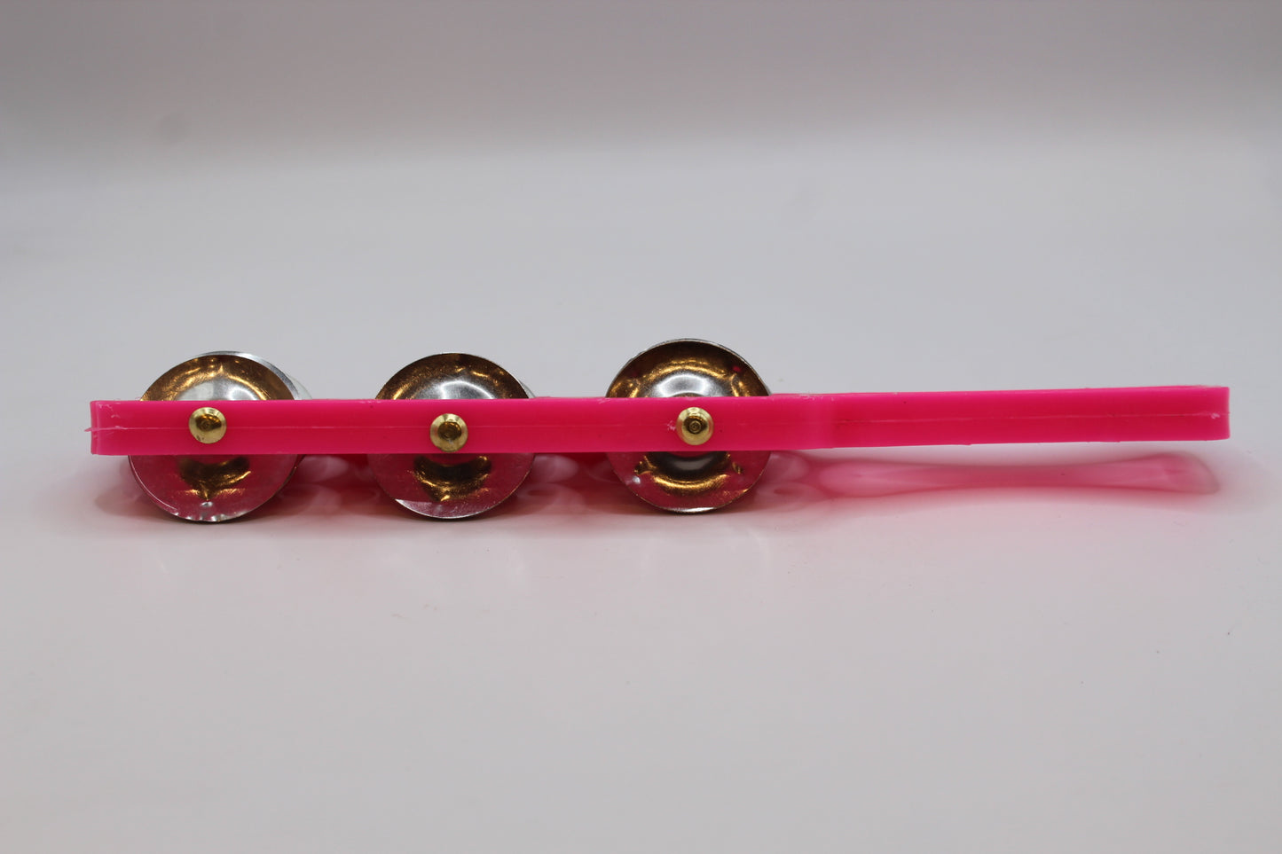 Pink kartal manjeera with handle, 27 x 5 inch — side