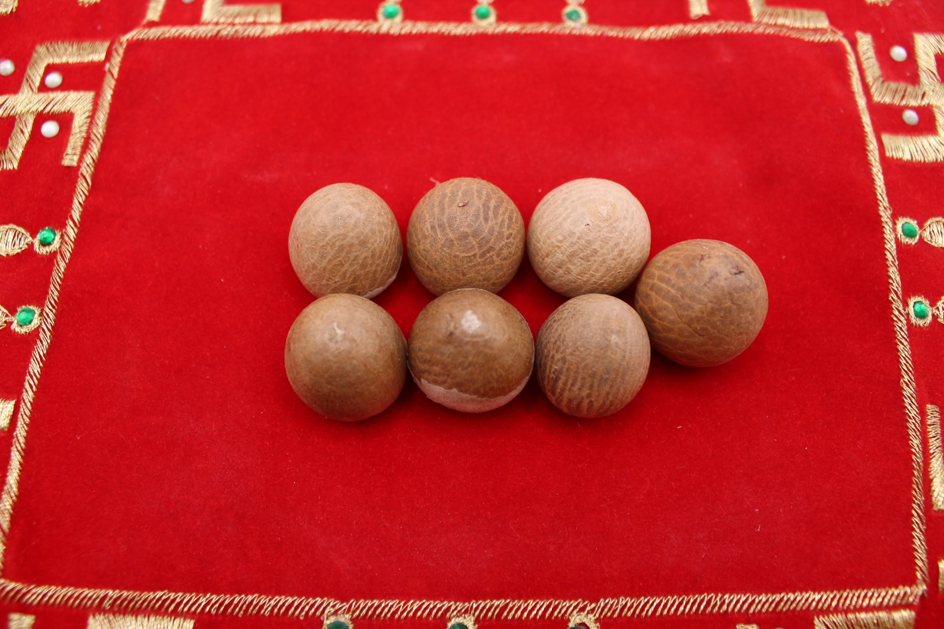 Supari betel nuts, pack of 7, full pack