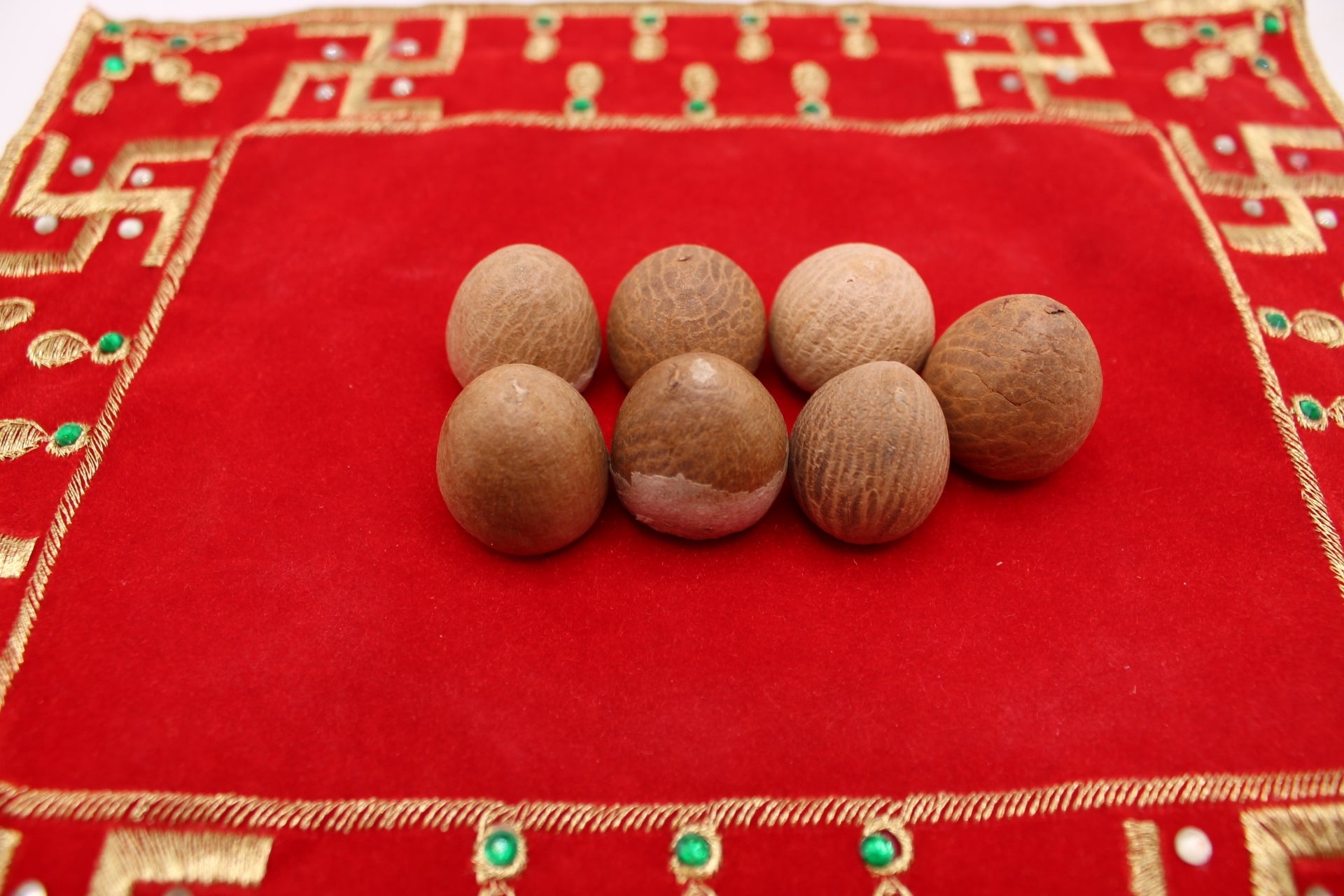Supari betel nuts, pack of 7, nuts laid out
