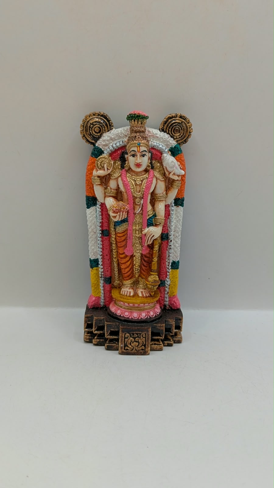 Multicolour Guruvayurappan Vishnu statue, front view