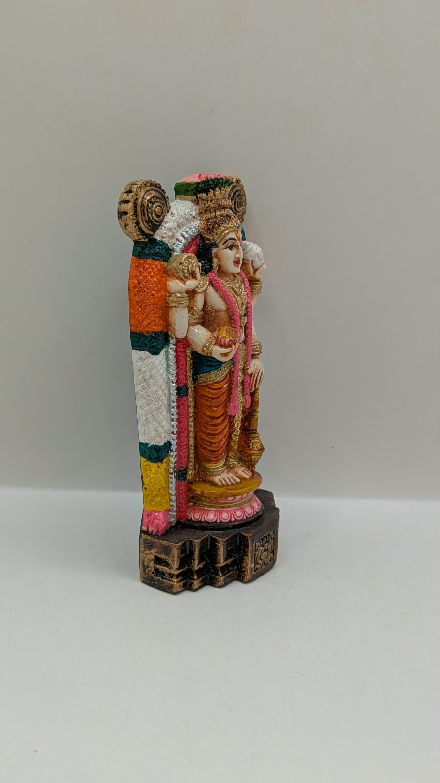 Multicolour Guruvayurappan Vishnu statue, side view