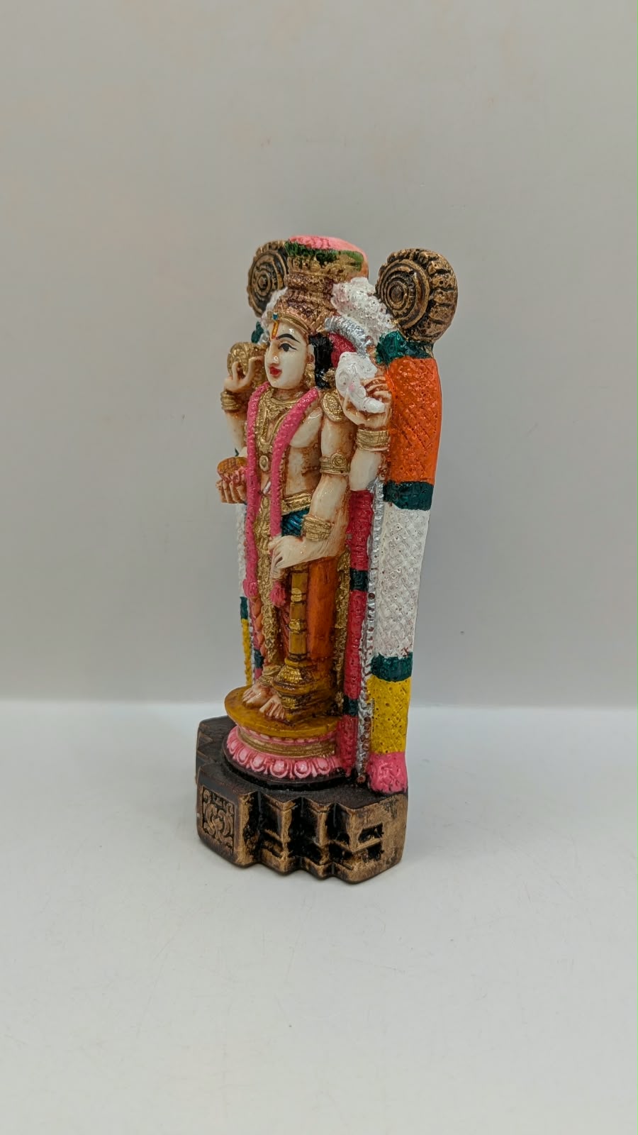 Multicolour Guruvayurappan Vishnu statue, other side view